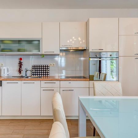 Holiday Home Figa Omiš Екстериор снимка