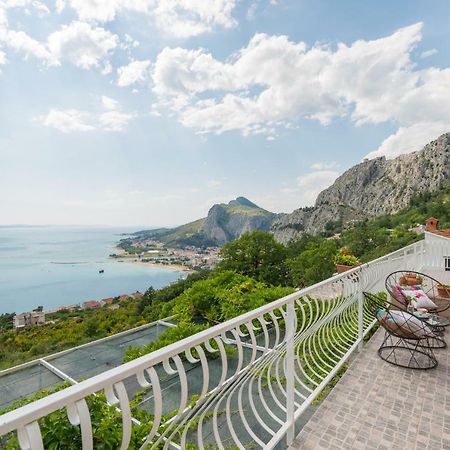 Holiday Home Figa Omiš Екстериор снимка