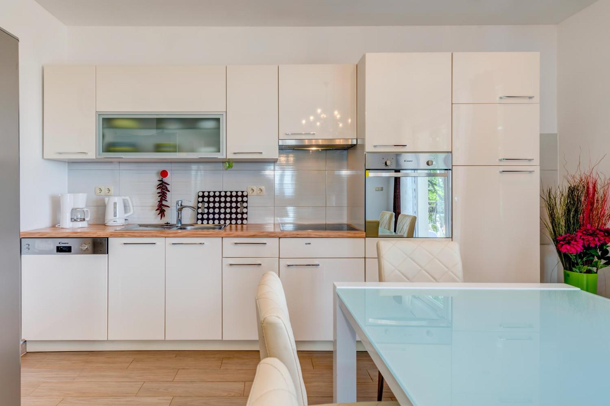 Holiday Home Figa Omiš Екстериор снимка