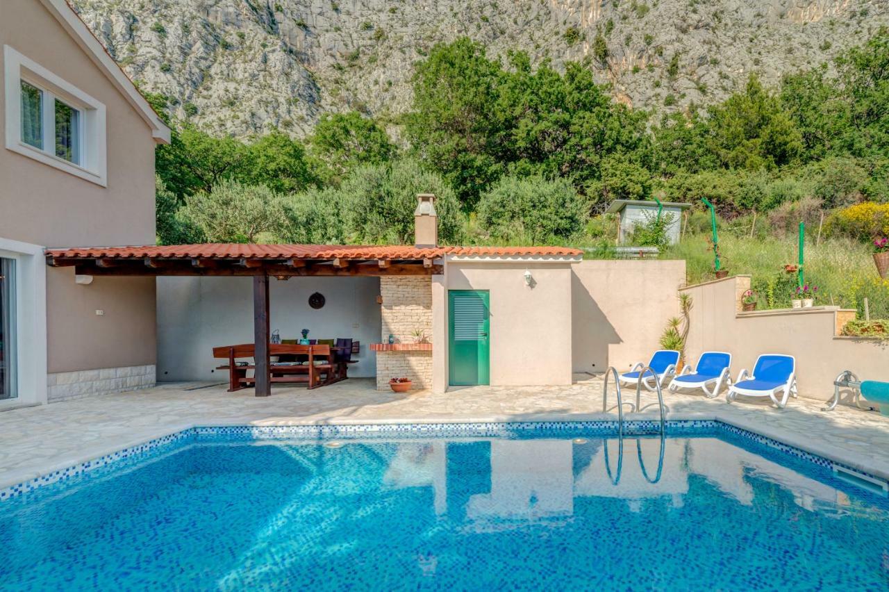 Holiday Home Figa Omiš Екстериор снимка