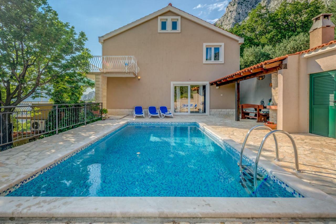 Holiday Home Figa Omiš Екстериор снимка