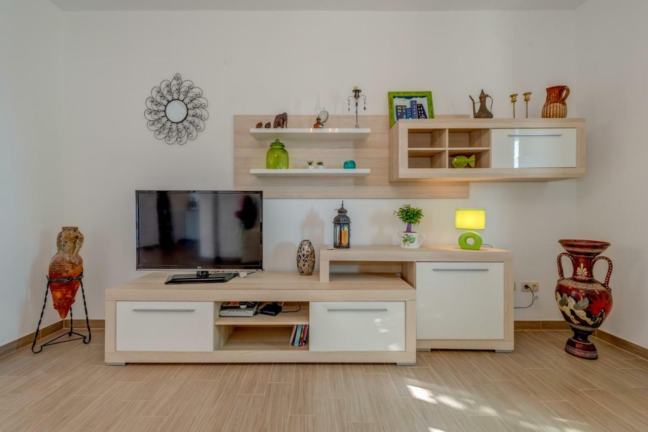Holiday Home Figa Omiš Екстериор снимка