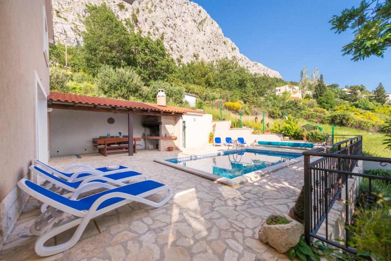 Holiday Home Figa Omiš Екстериор снимка