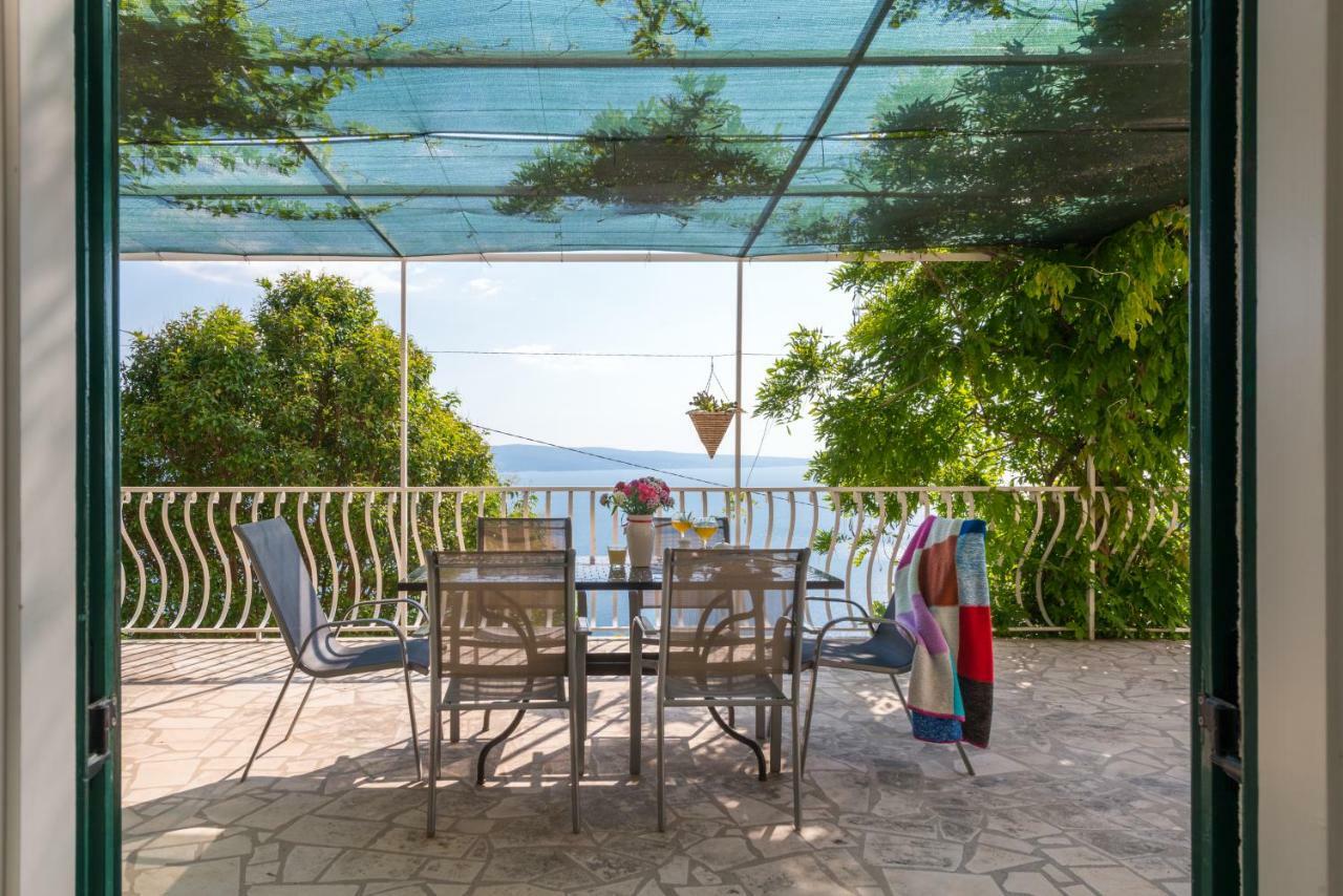 Holiday Home Figa Omiš Екстериор снимка