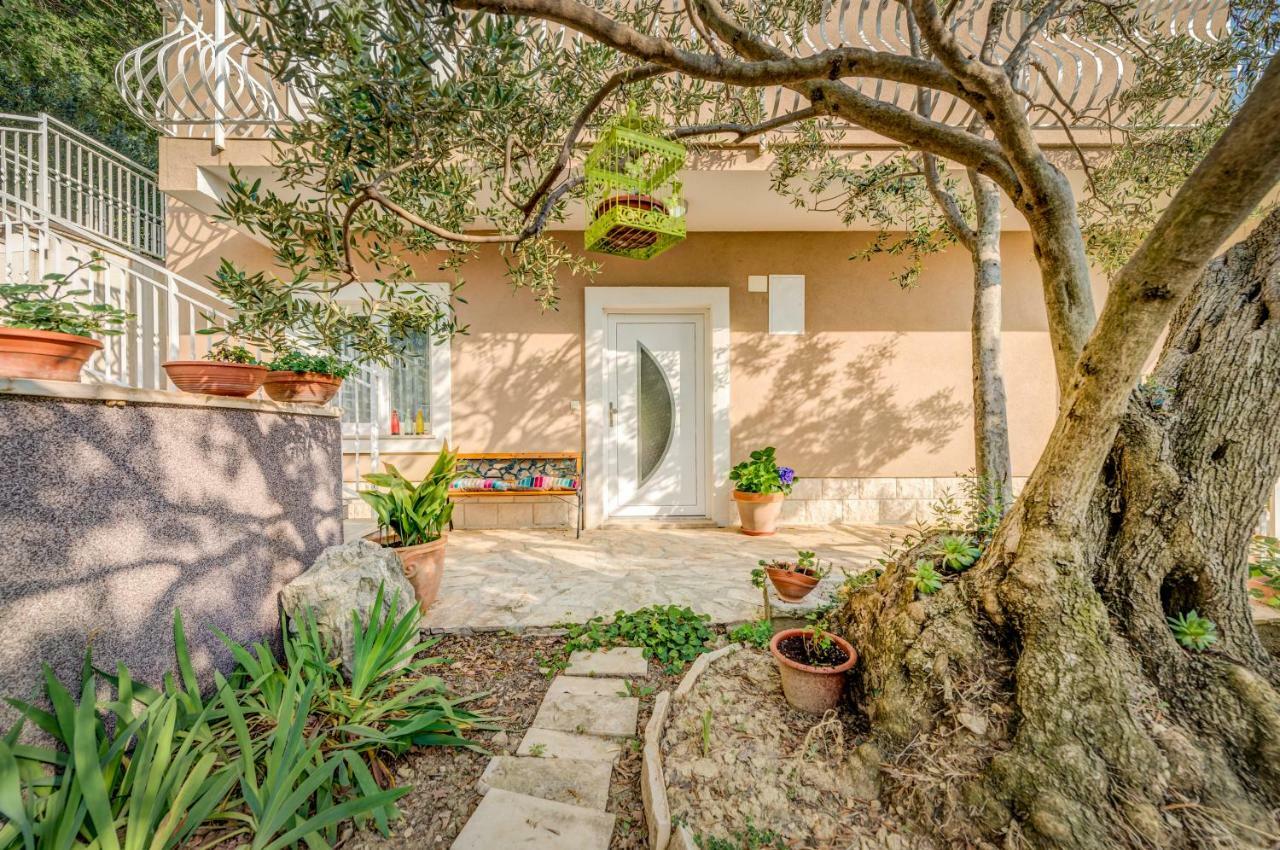 Holiday Home Figa Omiš Екстериор снимка