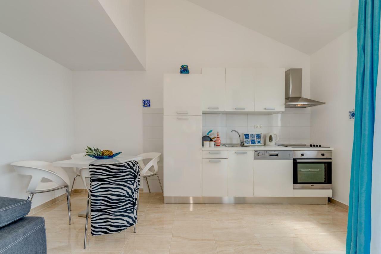 Holiday Home Figa Omiš Екстериор снимка