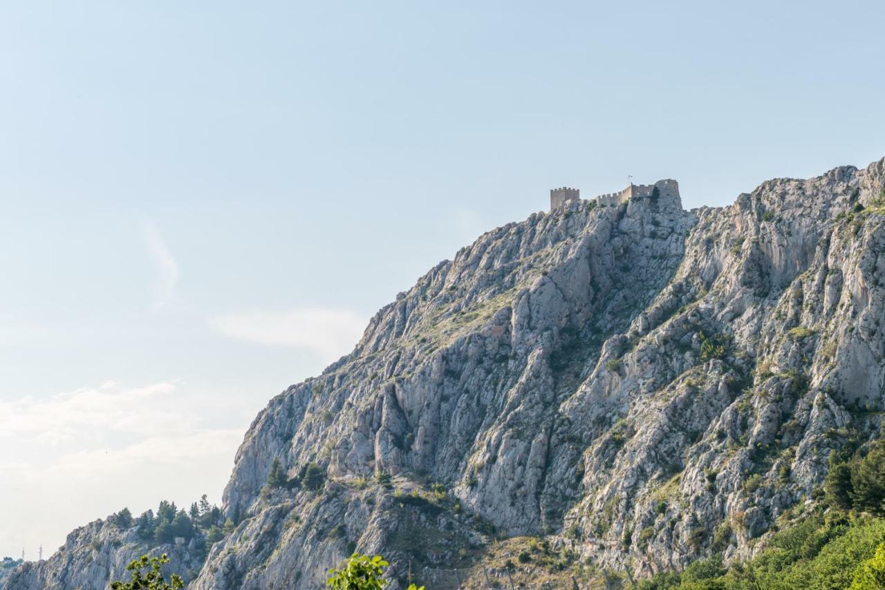 Holiday Home Figa Omiš Екстериор снимка